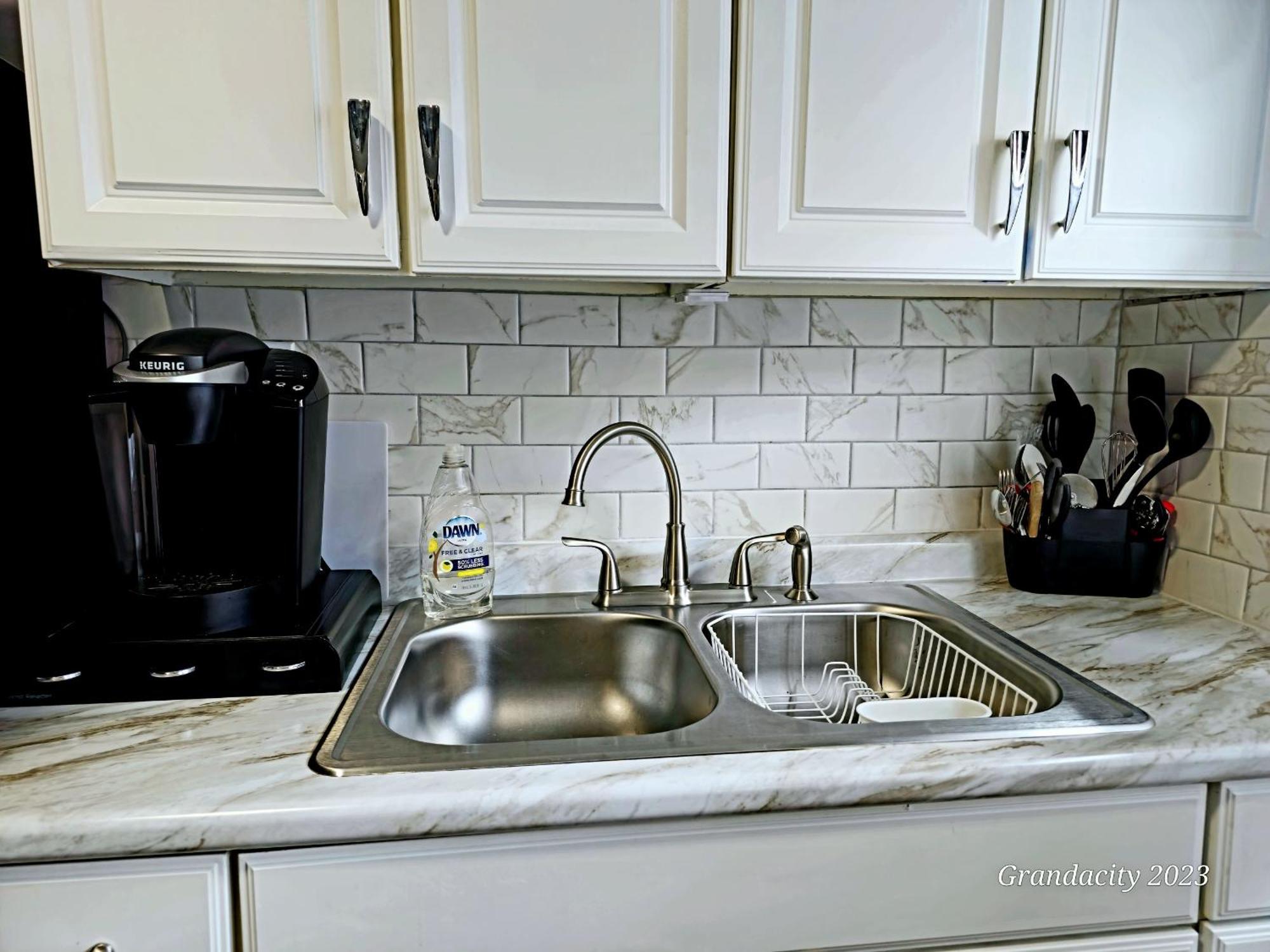 Lovely! Near Cleve Clinic/Uh/Cwru/Dwntwn W/Porch Villa Cleveland Bagian luar foto